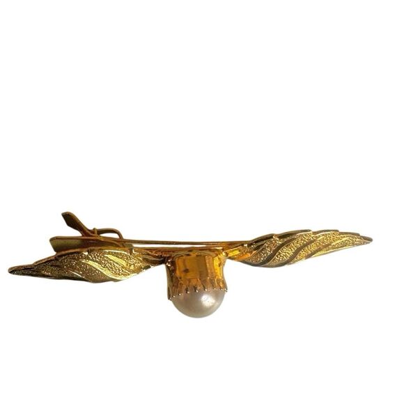 Lady Ellen Gold Leaf Hair Clip w/ Faux Pearl - Picture 5 of 7